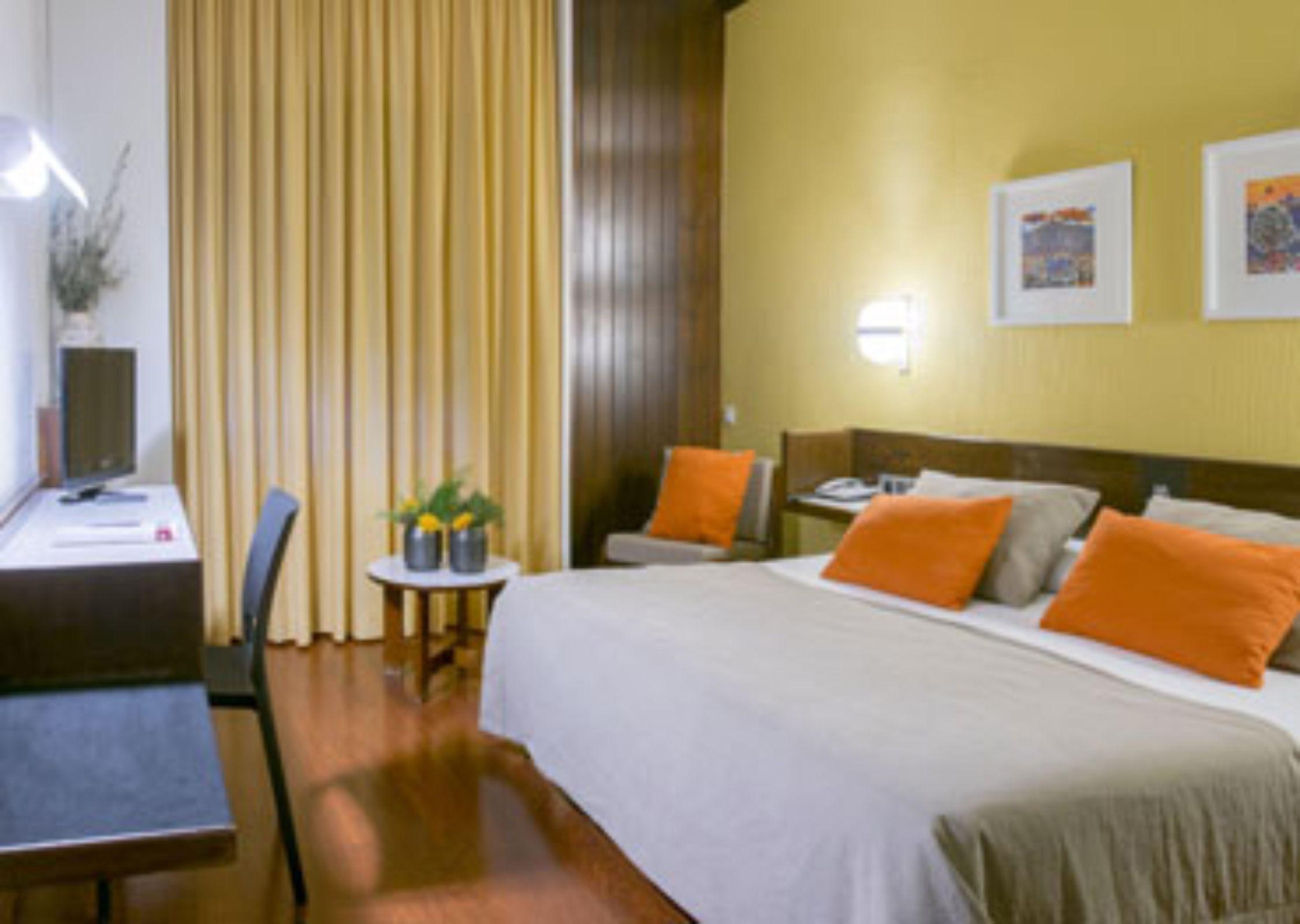 Hotel America Igualada Eksteriør bilde
