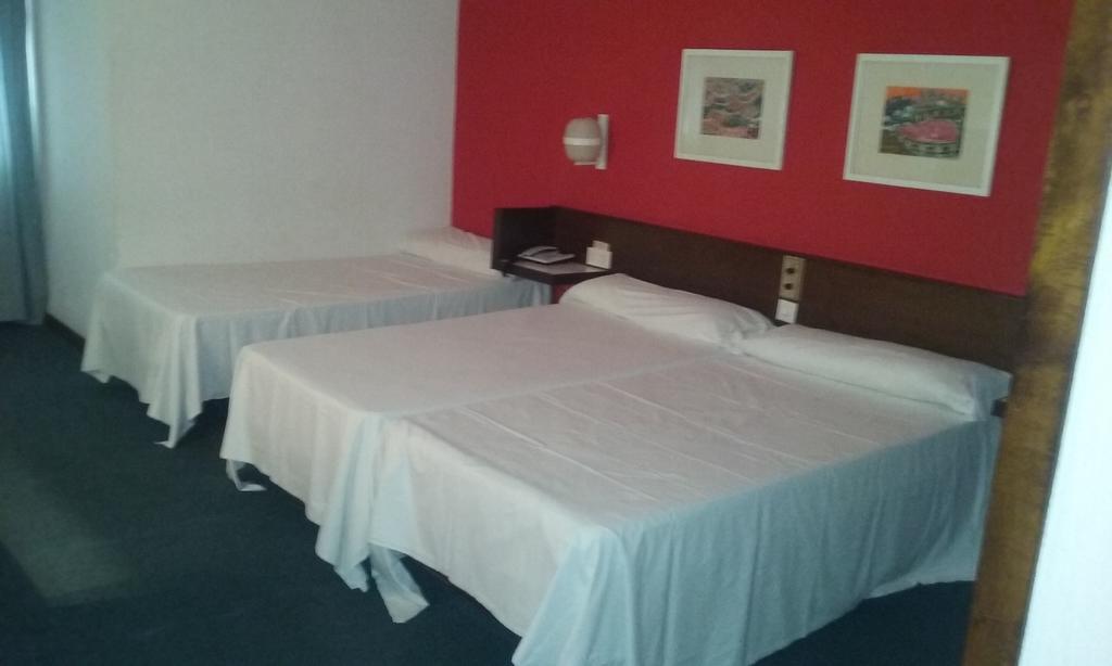 Hotel America Igualada Eksteriør bilde