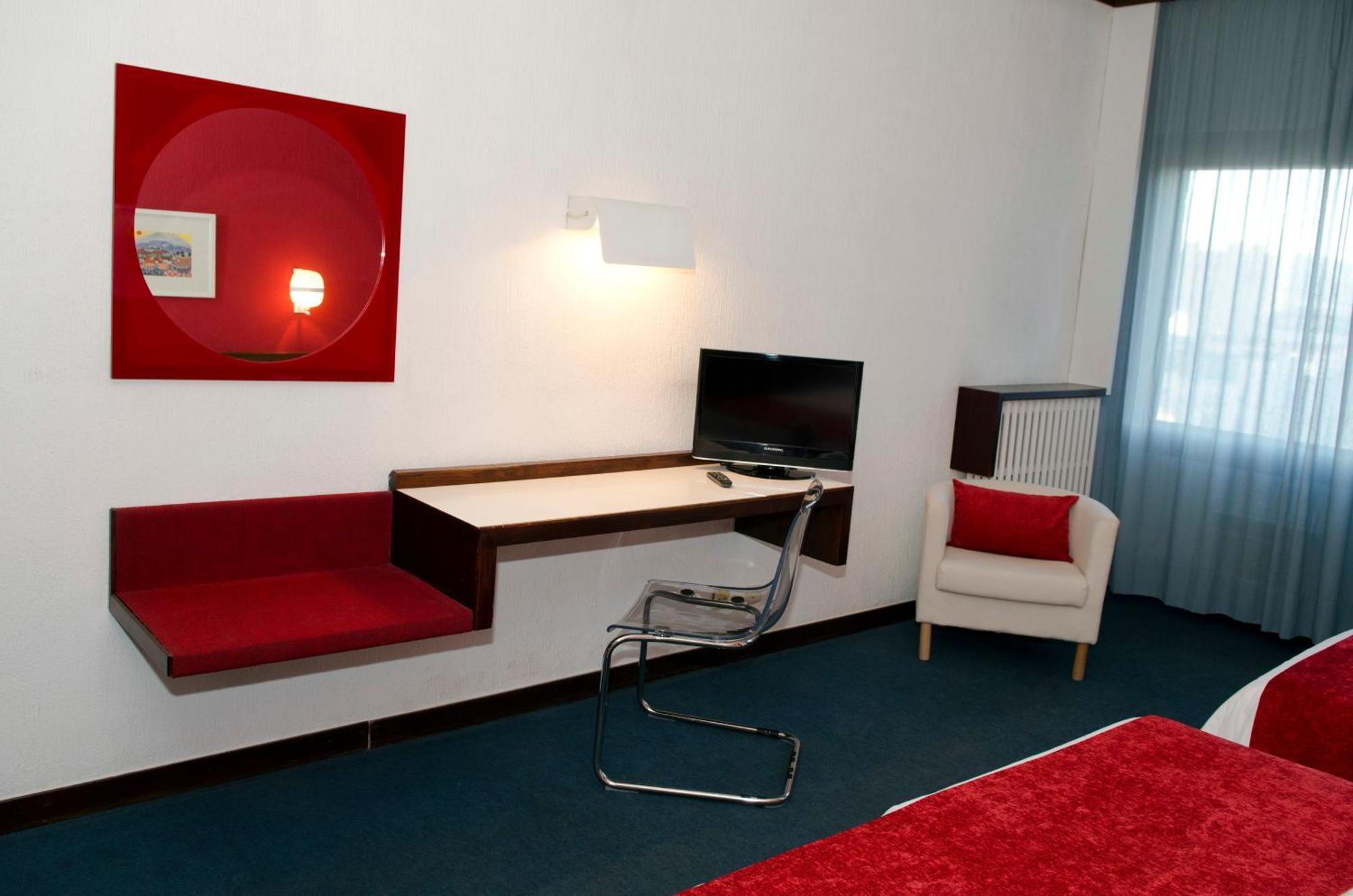Hotel America Igualada Eksteriør bilde